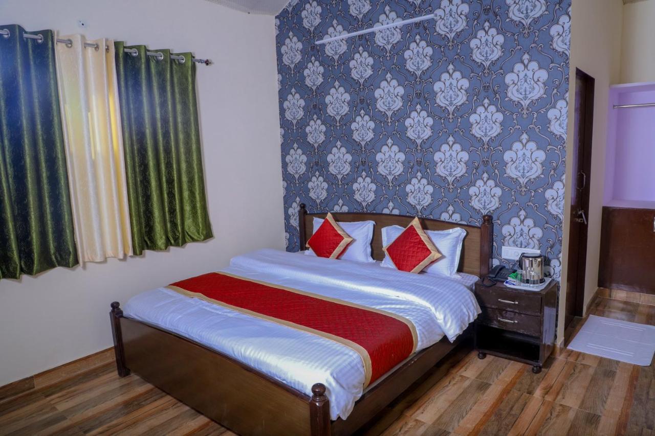 Hotel Yash Vilas Савай-Мадгопур Екстер'єр фото